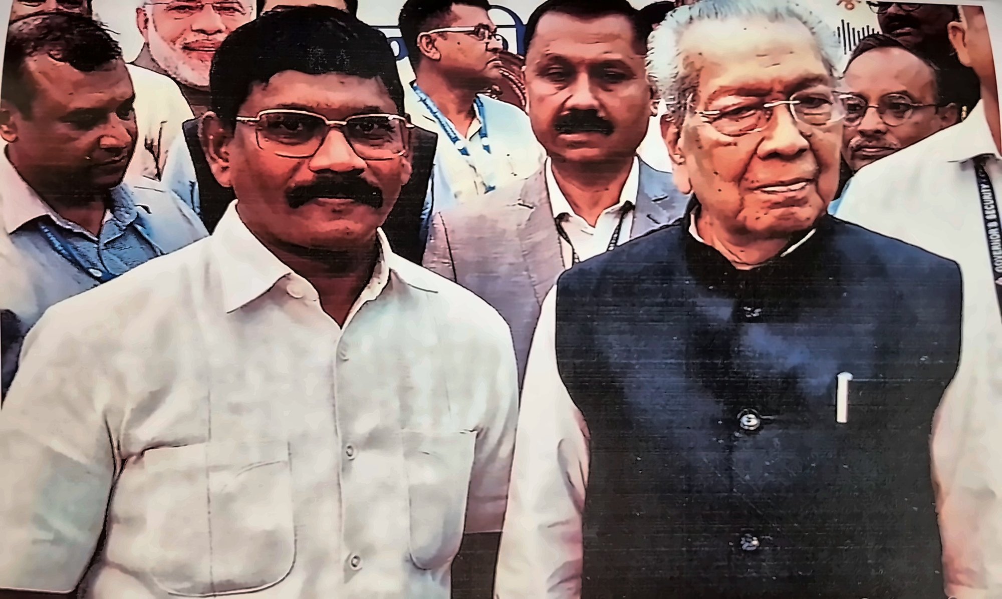Naidu ji with the Governor of Chhattisgarh at a Mann Ki Baat 100th episode event